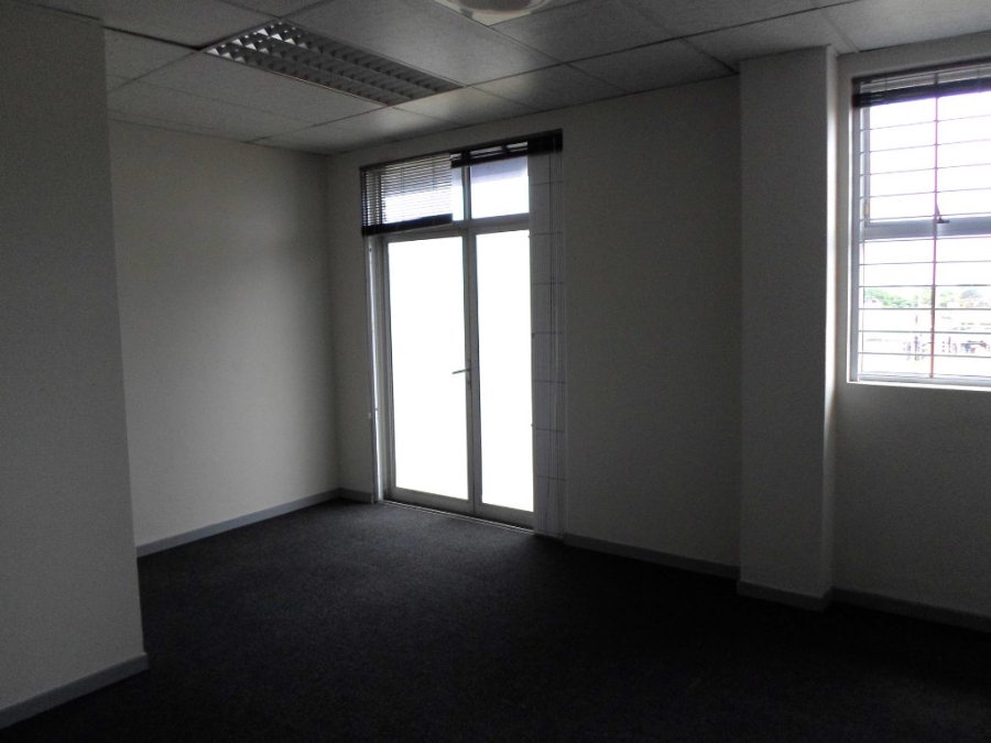 To Let commercial Property for Rent in Marconi Beam Industria Western Cape